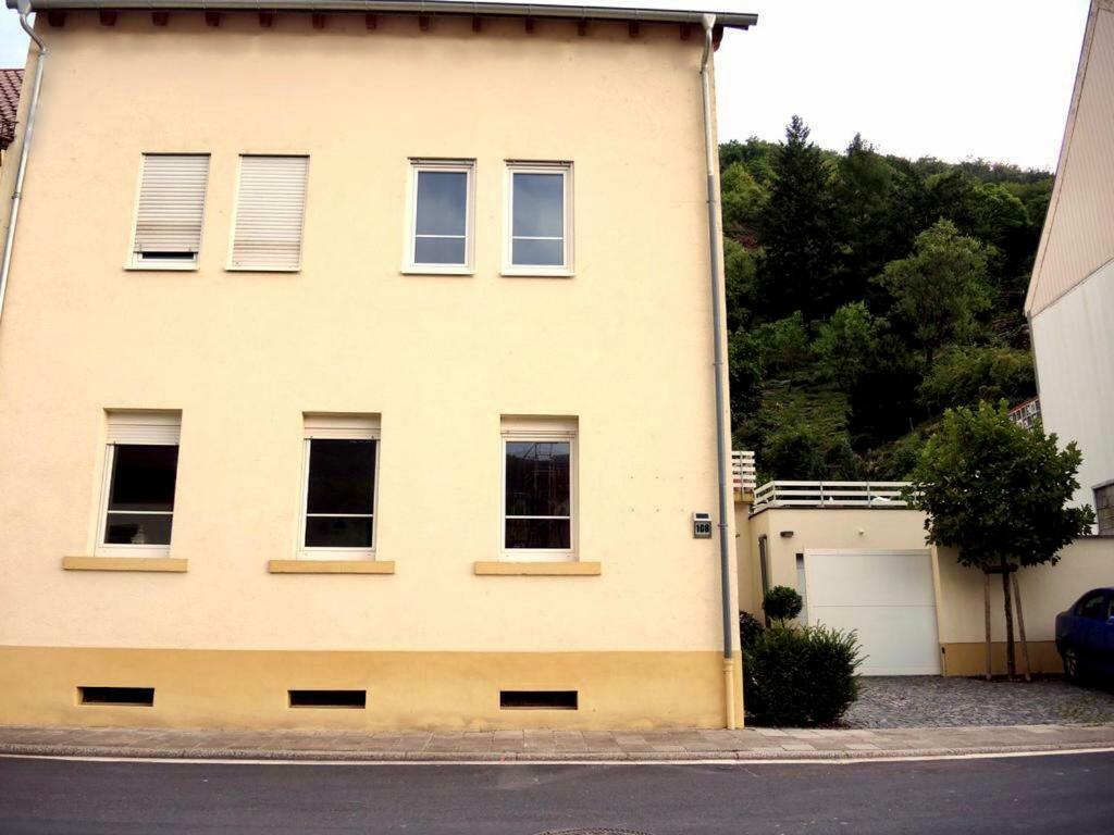 Modernes Apartment - Neustadt/Weinstrasse Stadt Neustadt an der Weinstraße 外观 照片